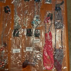 Paparazzi jewelry over 120 piece Lot